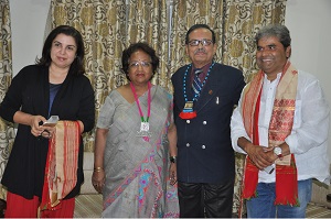 The Governor of Arunachal Pradesh Shri JP Rajkhowa and  the First Lady of the State, Smt Rita Rajkhowa along with Film Director and Producer, Shri Vishal Bharadwaj accompanied by renowned Choreographer Smt Farah Khan at Siang Guest House, Pasighat on 1st March 2016.